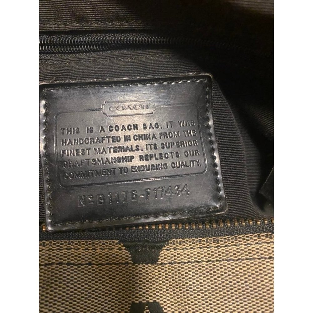 *Authentic Coach Purse - Picture 5 of 8